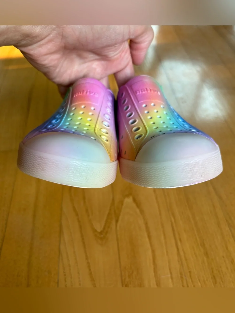 Native Jefferson Slip On Sneakers Shoes Sugarlite Rainbow Ombre Kids Girl Sz C10